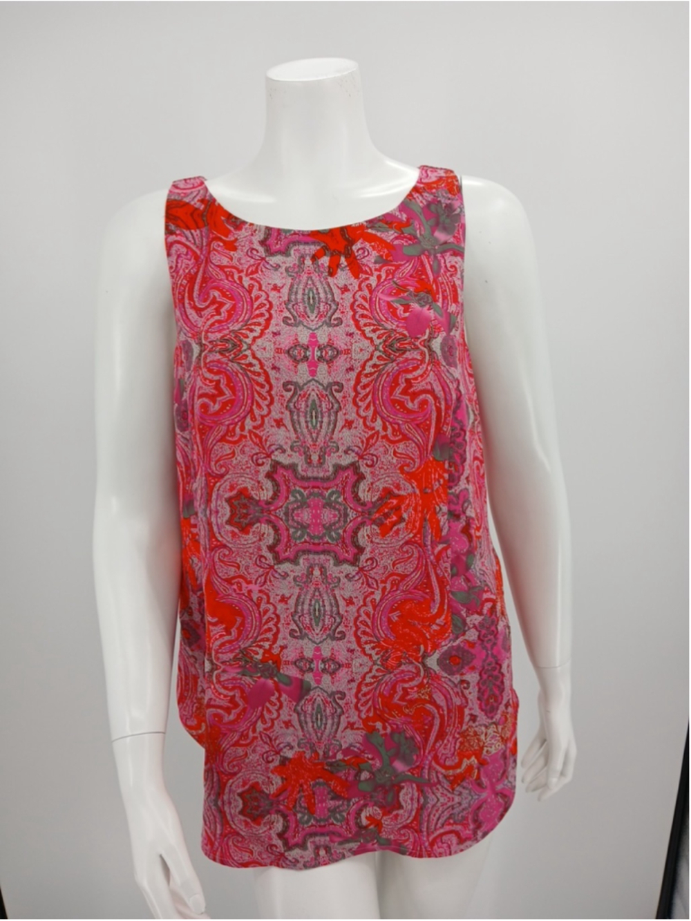 CAbi #127 Jubilee Pink Paisley Tank Top Sleeveless Zip Back Lined Sz M